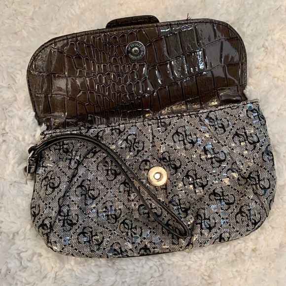 Guess Wristlet Purse - Picture 2 of 3